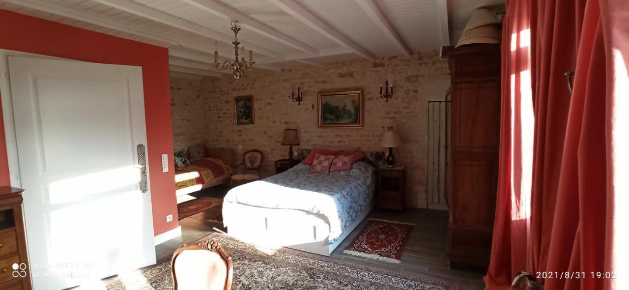 Le Langon Chez Marek Et Urszula Bed & Breakfast エクステリア 写真