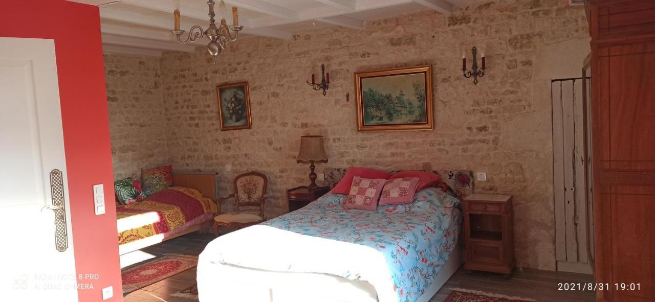 Le Langon Chez Marek Et Urszula Bed & Breakfast エクステリア 写真